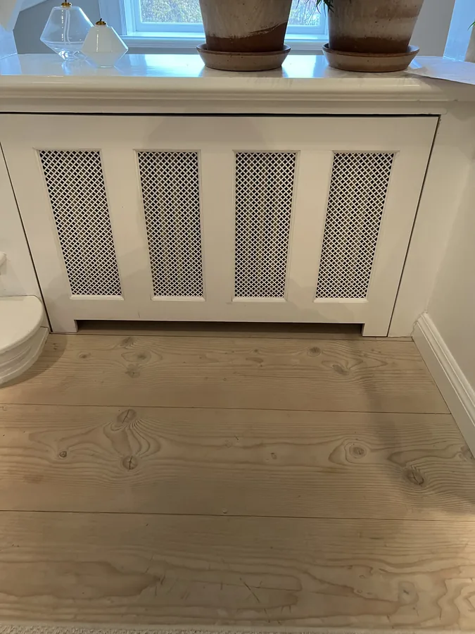 Radiatorkåpa med spjälfront